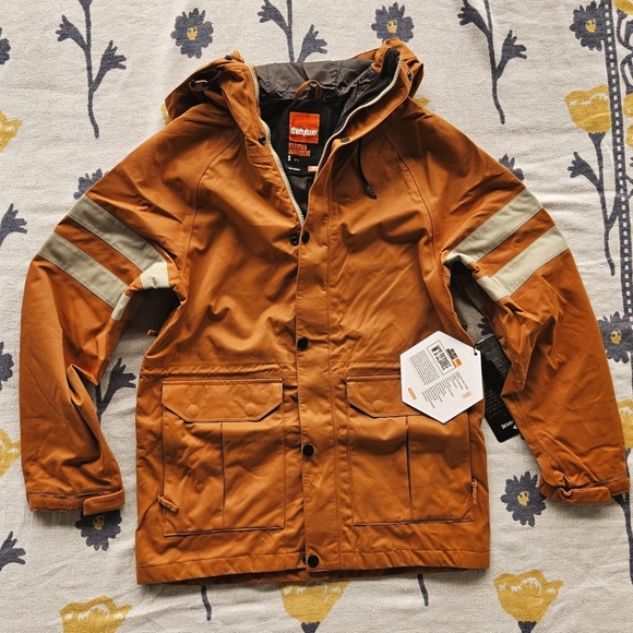 ThirtyTwo Snowboard/ Ski Jacket 🧡 - Picture 3 of 10